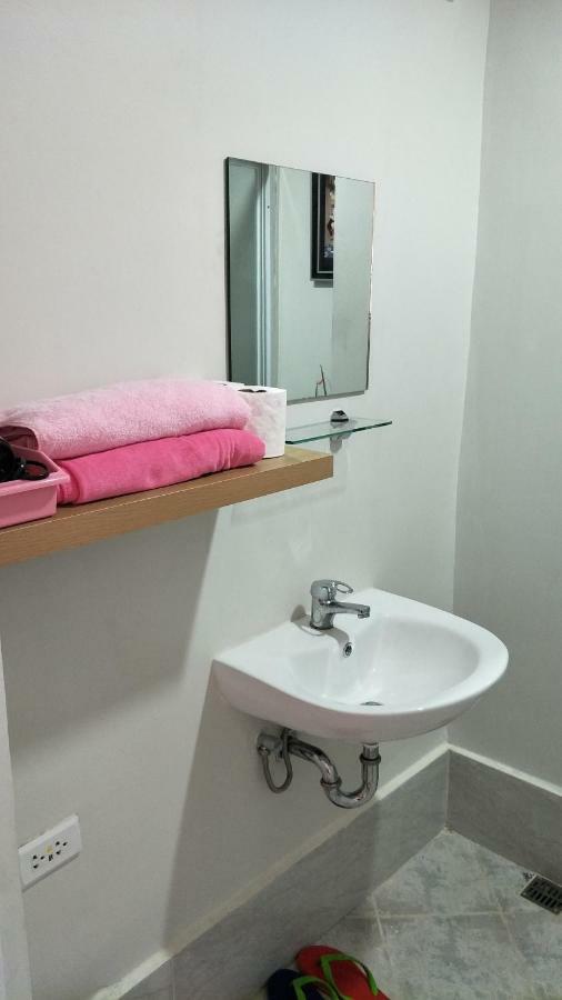 Lelani'S Comfy Condo Lapu-Lapu City Exterior foto